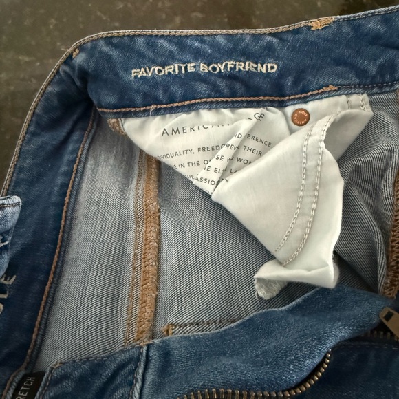 American Eagle Outfitters Women's Denim Jeans 12 Short - Picture 2 of 5